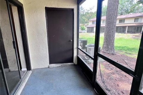 Adosado en alquiler en Gainesville, Florida, 2 dormitorios, 101.08 m2 № 2148507 - foto 5