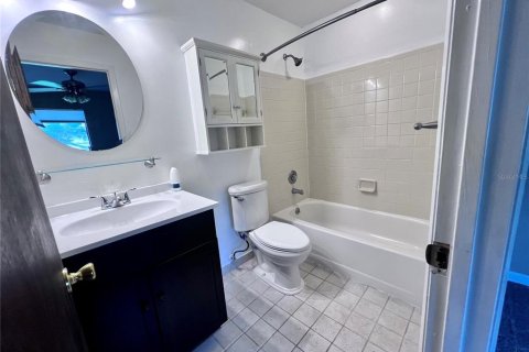 Adosado en alquiler en Gainesville, Florida, 2 dormitorios, 101.08 m2 № 2148507 - foto 8