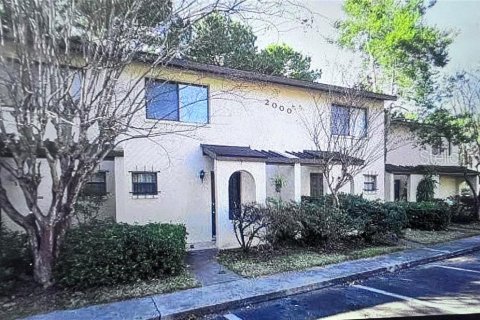 Adosado en Gainesville, Florida 2 dormitorios, 101.08 m2 № 2148507
