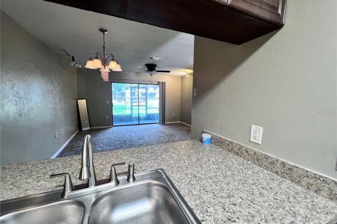 Adosado en alquiler en Gainesville, Florida, 2 dormitorios, 101.08 m2 № 2148507 - foto 16