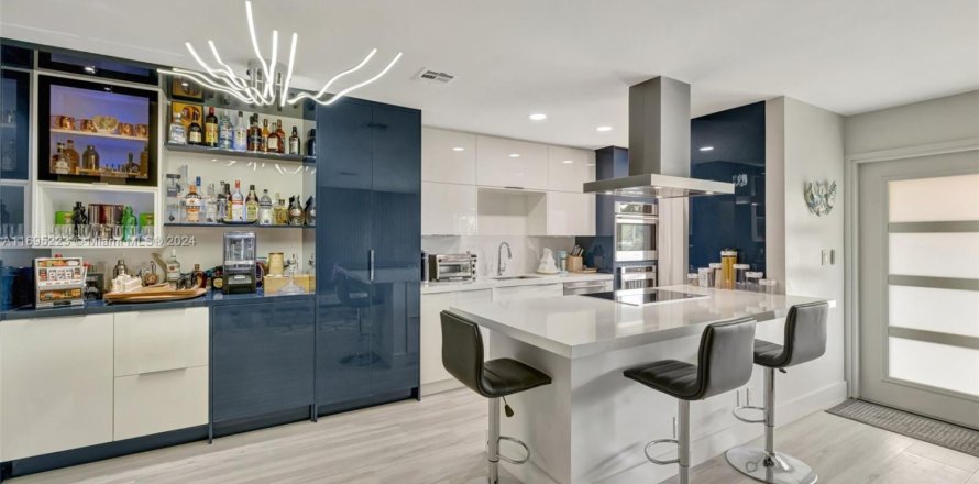 Condominio en Fort Lauderdale, Florida, 2 dormitorios  № 1458203