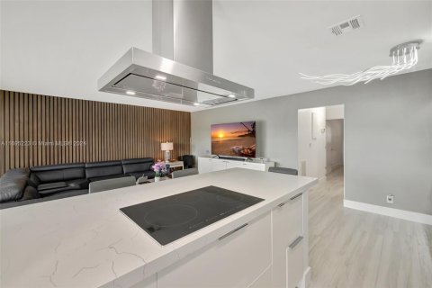 Condominio en venta en Fort Lauderdale, Florida, 2 dormitorios, 86.49 m2 № 1458203 - foto 8
