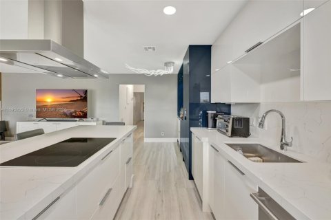 Condominio en venta en Fort Lauderdale, Florida, 2 dormitorios, 86.49 m2 № 1458203 - foto 6