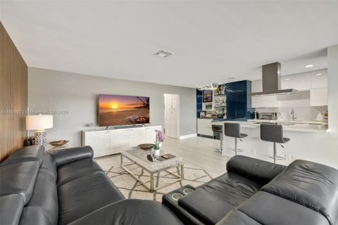 Condominio en venta en Fort Lauderdale, Florida, 2 dormitorios, 86.49 m2 № 1458203 - foto 15
