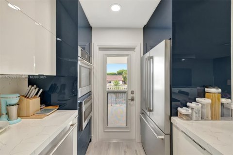 Condominio en venta en Fort Lauderdale, Florida, 2 dormitorios, 86.49 m2 № 1458203 - foto 11