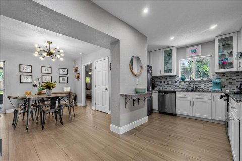 Casa en venta en Oakland Park, Florida, 2 dormitorios, 137.68 m2 № 2244770 - foto 12