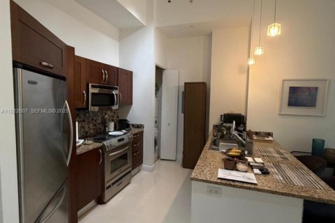 Снять в аренду кондоминиум в Авентура, Флорида 1 спальня, 83.61м2, № 1977151 - фото 2