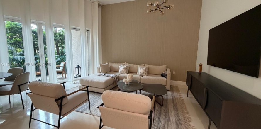 Кондоминиум с 1 спальней в Авентура, Флорида № 1977151