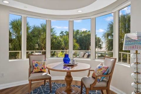 Condo in Sarasota, Florida, 4 bedrooms № 2203415 - photo 14