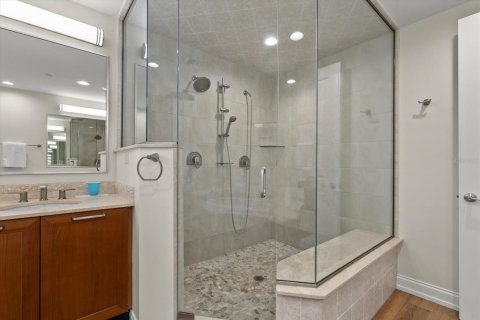 Condo in Sarasota, Florida, 4 bedrooms № 2203415 - photo 23