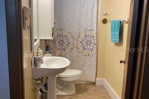 House in Tavares, Florida 4 bedrooms, 214.05 sq.m. № 1336598 - photo 12