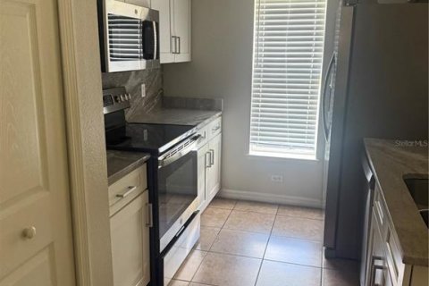 Touwnhouse à louer à Kissimmee, Floride: 4 chambres, 158.21 m2 № 2429380 - photo 5