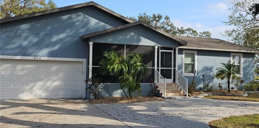 House in Ruskin, Florida 3 bedrooms, 139.73 sq.m. № 1554181