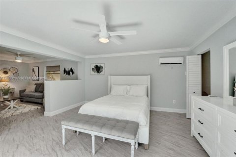 House in Delray Beach, Florida 2 bedrooms, 160.63 sq.m. № 2069651 - photo 10