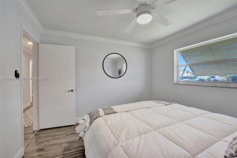 House in Delray Beach, Florida 2 bedrooms, 160.63 sq.m. № 2069651 - photo 20