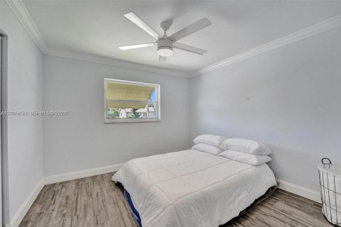 House in Delray Beach, Florida 2 bedrooms, 160.63 sq.m. № 2069651 - photo 21