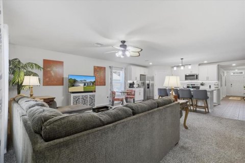 Villa ou maison à vendre à Palm Coast, Floride: 4 chambres, 173.08 m2 № 2329756 - photo 16
