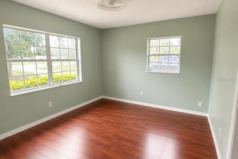 Casa en venta en Plant City, Florida, 4 dormitorios, 260.68 m2 № 2202446 - foto 7