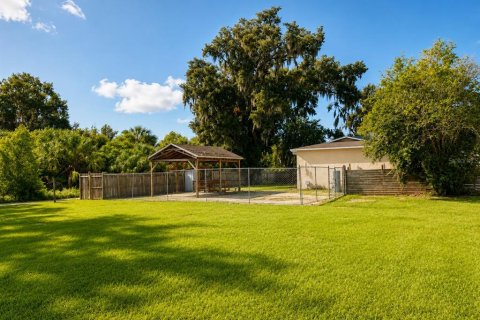 Casa en venta en Plant City, Florida, 4 dormitorios, 260.68 m2 № 2202446 - foto 16