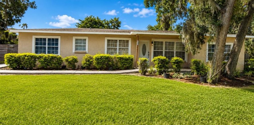 Casa en Plant City, Florida 4 dormitorios, 260.68 m2 № 2202446