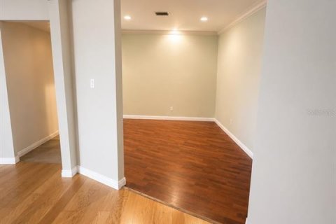 Casa en venta en Plant City, Florida, 4 dormitorios, 260.68 m2 № 2202446 - foto 10