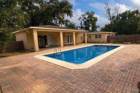 Casa en venta en Plant City, Florida, 4 dormitorios, 260.68 m2 № 2202446 - foto 3