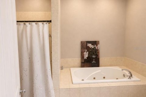 Casa en venta en Plant City, Florida, 4 dormitorios, 260.68 m2 № 2202446 - foto 5