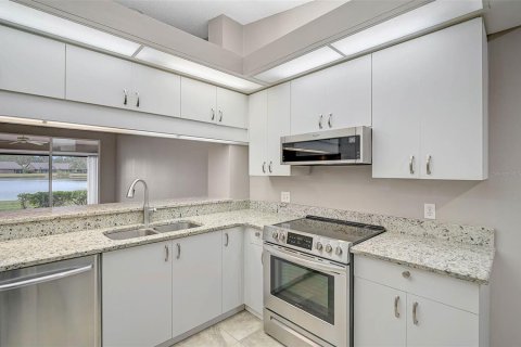 House in Sarasota, Florida 2 bedrooms, 146.51 sq.m. № 1556864 - photo 10