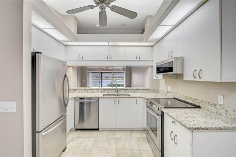 House in Sarasota, Florida 2 bedrooms, 146.51 sq.m. № 1556864 - photo 6