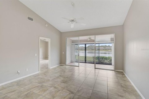 House in Sarasota, Florida 2 bedrooms, 146.51 sq.m. № 1556864 - photo 30