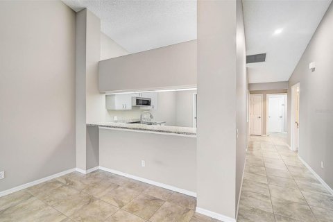 House in Sarasota, Florida 2 bedrooms, 146.51 sq.m. № 1556864 - photo 4