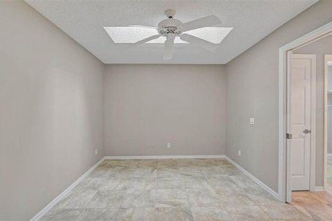 House in Sarasota, Florida 2 bedrooms, 146.51 sq.m. № 1556864 - photo 12