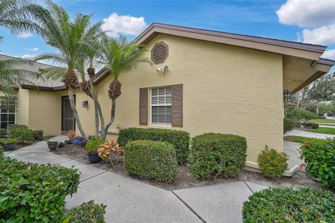 House in Sarasota, Florida 2 bedrooms, 146.51 sq.m. № 1556864 - photo 3