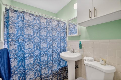 Casa en venta en Lake Worth, Florida, 4 dormitorios, 193.61 m2 № 2276966 - foto 13