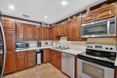 Casa en venta en Lake Worth, Florida, 4 dormitorios, 193.61 m2 № 2276966 - foto 24