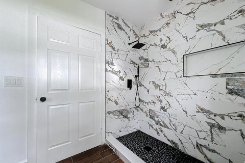 Casa en alquiler en Saint Petersburg, Florida, 3 dormitorios, 128.21 m2 № 1913989 - foto 26