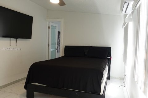 Купить виллу или дом в Майами-Гарденс, Флорида 4 спальни, 113.71м2, № 2026806 - фото 6