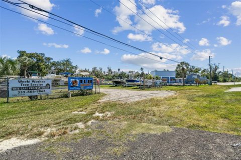 Propiedad comercial en venta en Weeki Wachee, Florida № 2123622 - foto 22