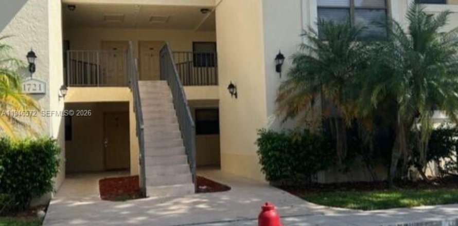 Condo in West Palm Beach, Florida, 2 bedrooms  № 2002886