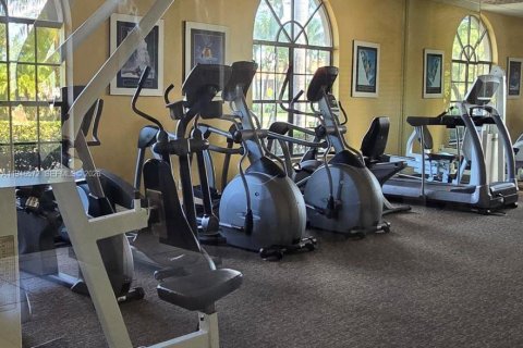 Condo in West Palm Beach, Florida, 2 bedrooms  № 2002886 - photo 8