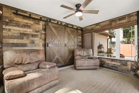 House in Tavares, Florida 3 bedrooms, 143.63 sq.m. № 2423743 - photo 25