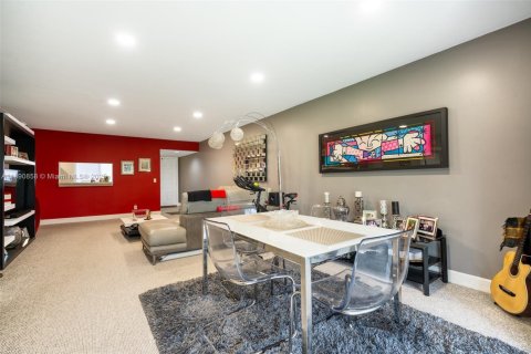 Copropriété à louer à Pembroke Pines, Floride: 1 chambre, 98.94 m2 № 1945792 - photo 5