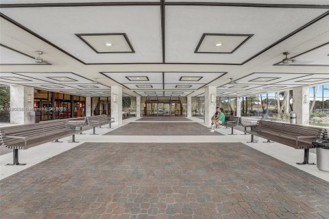 Copropriété à louer à Pembroke Pines, Floride: 1 chambre, 98.94 m2 № 1945792 - photo 23