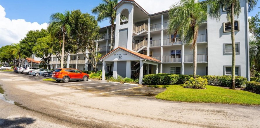 Condo à Pembroke Pines, Floride, 1 chambre  № 1945792