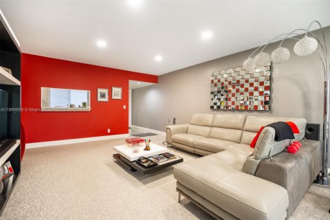 Copropriété à louer à Pembroke Pines, Floride: 1 chambre, 98.94 m2 № 1945792 - photo 4