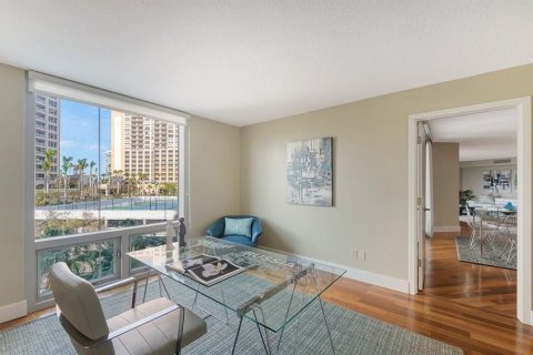 Condominio en alquiler en Sarasota, Florida, 2 dormitorios, 146.32 m2 № 2118562 - foto 19