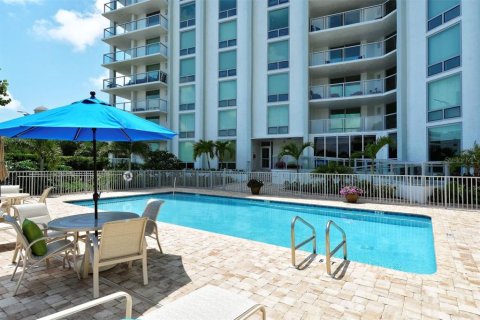 Condominio en alquiler en Sarasota, Florida, 2 dormitorios, 146.32 m2 № 2118562 - foto 29