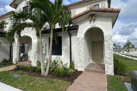 Adosado en alquiler en Homestead, Florida, 3 dormitorios, 123.37 m2 № 2007237 - foto 16