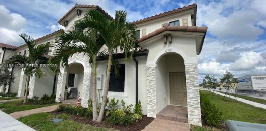 Adosado en Homestead, Florida 3 dormitorios, 123.37 m2 № 2007237