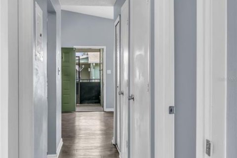 Condo in Orlando, Florida, 2 bedrooms № 2213230 - photo 18